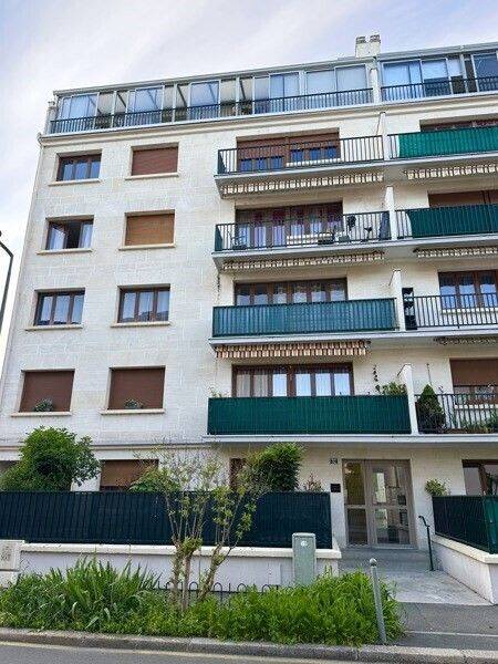 Appartement 5 pièces 98 m² · à Orléans · 98 m² · 209 500 €