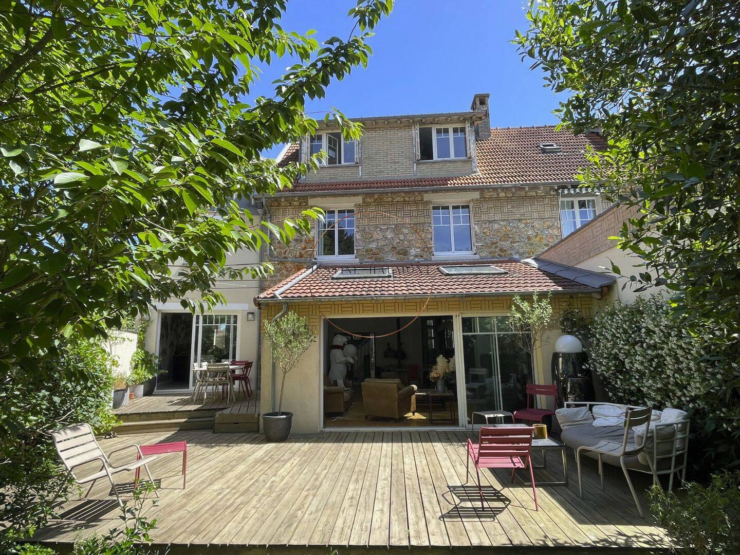 Maison 9 pièces 220 m² · à Le Chesnay-Rocquencourt · 220,4 m² · 1 976 000 €