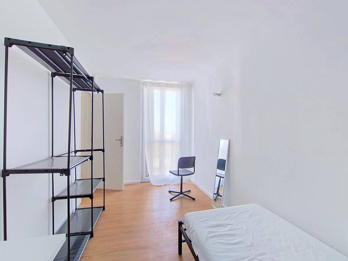 1 pièce 58 m² · à Valenton · 58,3 m² · 550 €