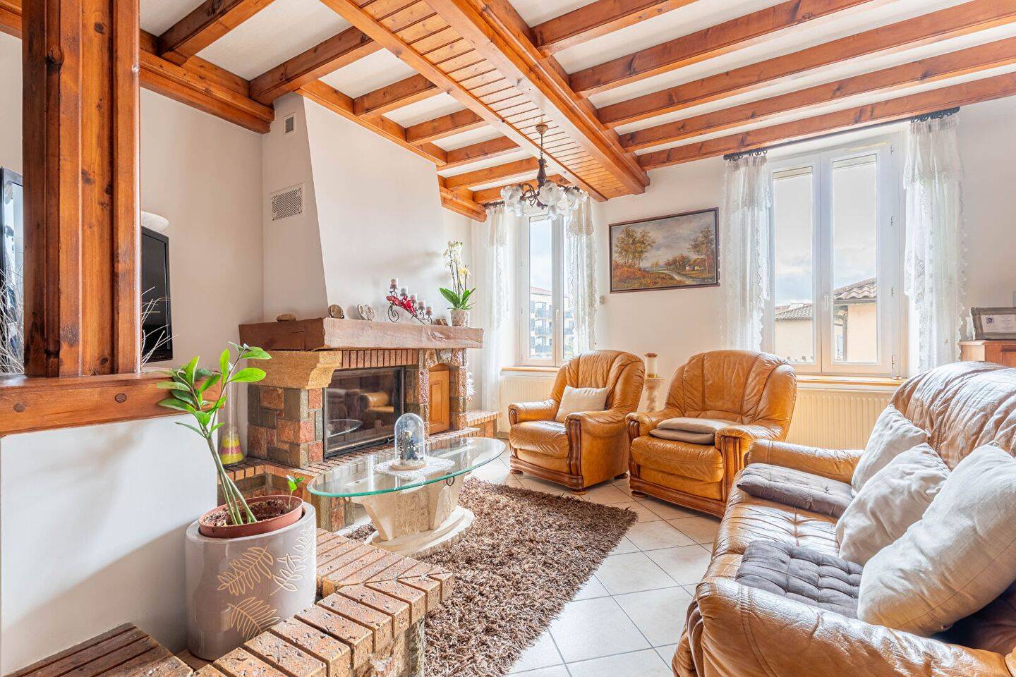 Maison 6 pièces 166 m² · à Jassans-Riottier · 166 m² · 279 000 €