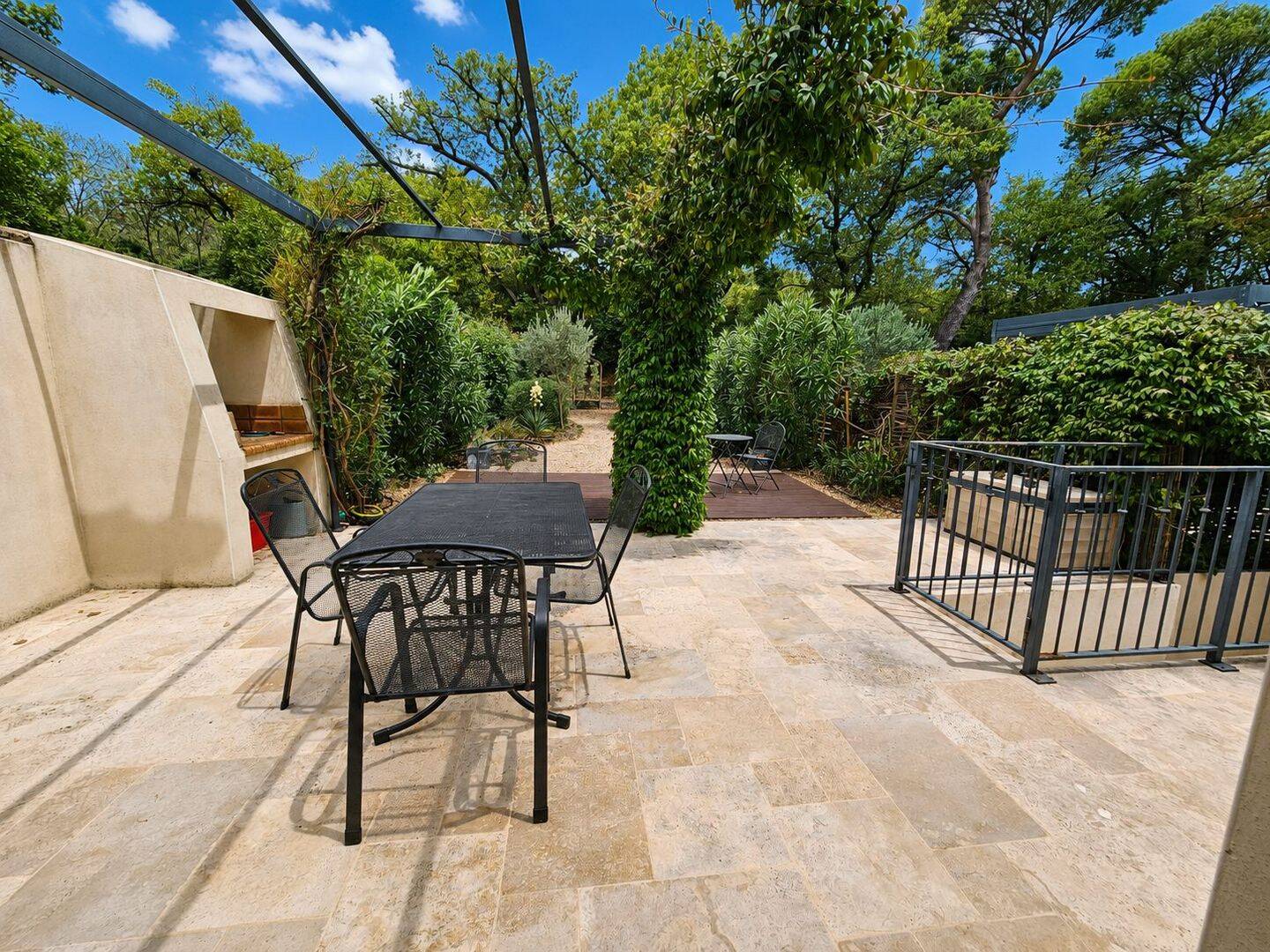 Maison 3 pièces 73 m² · à Lézignan-la-Cèbe · 73 m² · 248 000 €