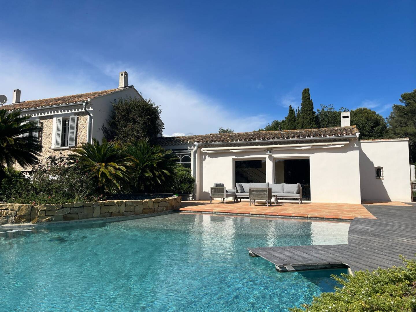 Maison 6 pièces 195 m² · à Six-Fours-les-Plages · 195 m² · 1 890 000 €