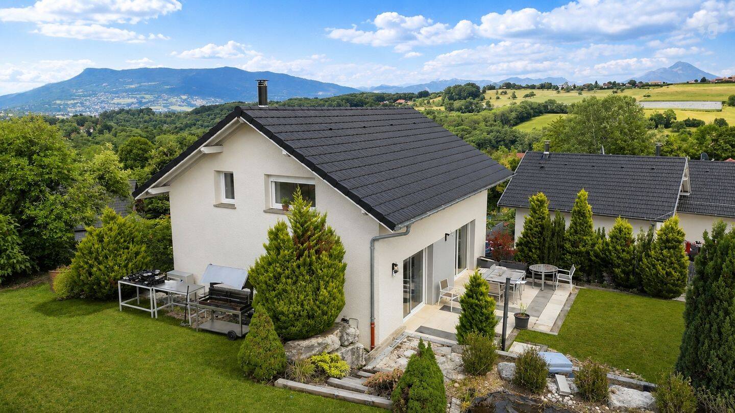 Maison 6 pièces 180 m² · à Monnetier-Mornex · 180,4 m² · 590 000 €