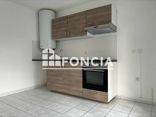 Appartement à louer 699 € 2 pièces 1 chambre 50,9 m² 2ème étage Frange Verte-Commanderie Échirolles 38130