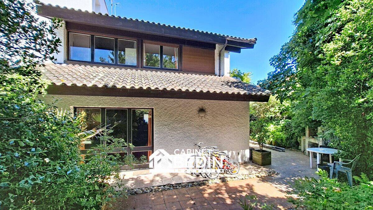 Maison 7 pièces 305 m² · à Toulouse · 305 m² · 690 000 €