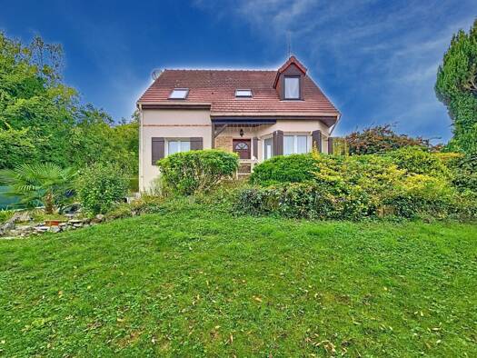 Maison à vendre 235 000 € 5 pièces 4 chambres 110 m² 1 010 m² de terrain Sainte-Colombe 77650