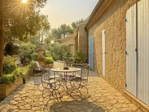 Maison à vendre 1 990 000 € 350 m² Grans 13450