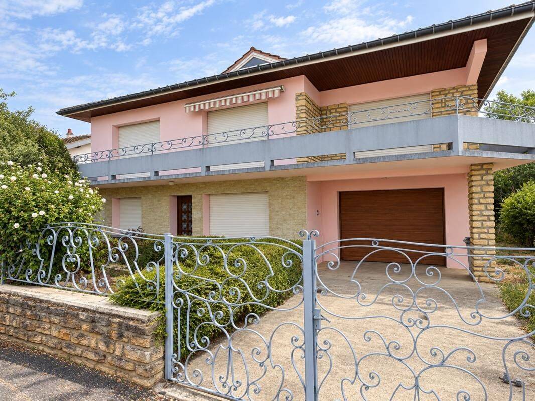Maison 10 pièces 175 m² · à Saint-Dizier · 175 m² · 193 000 €
