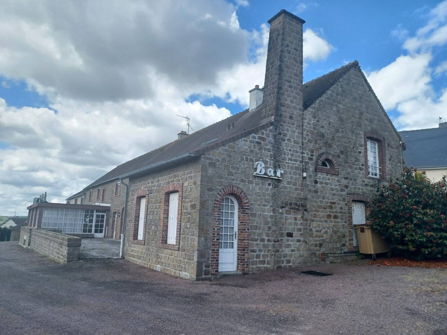 Maison 20 pièces 550 m² · à La Ferté Macé · 550 m² · 160 000 €