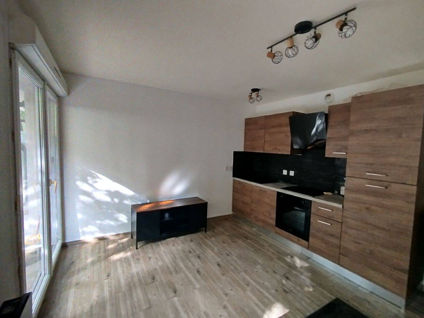 Appartement 1 pièce 27 m² · à Chatou · 27 m² · 800 €