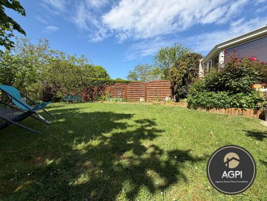 Maison à vendre 569 000 € 6 pièces 4 chambres 137 m² 353 m² de terrain Châteaufort 78117