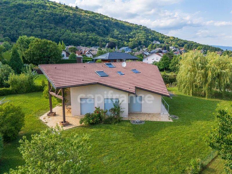 Maison 6 pièces 160 m² · à Divonne-les-Bains · 160 m² · 1 050 000 €