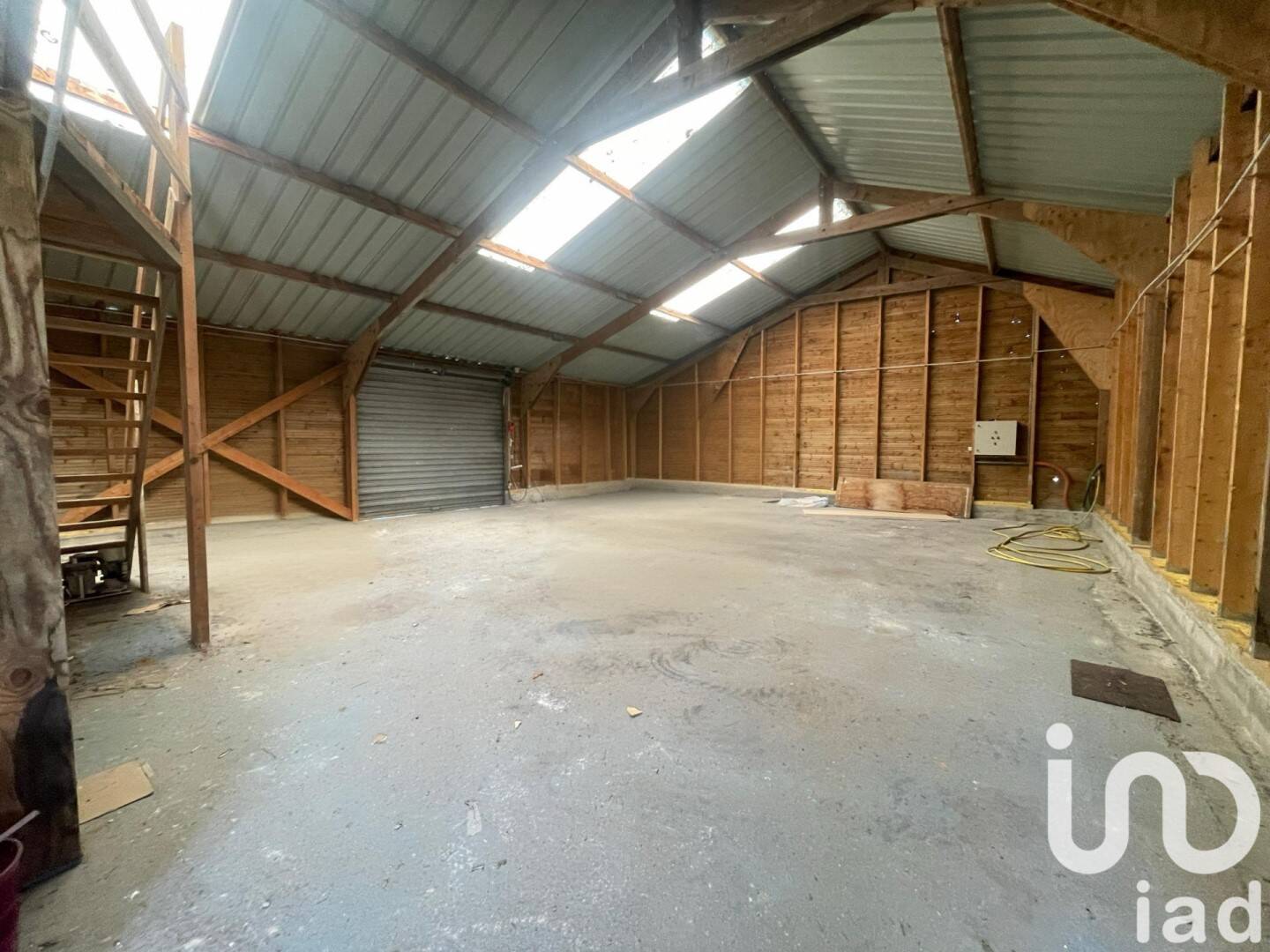 Maison 2 pièces 240 m² · à Parigné · 240 m² · 104 500 €
