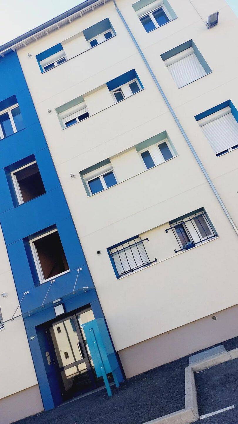 Appartement 4 pièces 63 m² · à La Ricamarie · 63 m² · 422 €