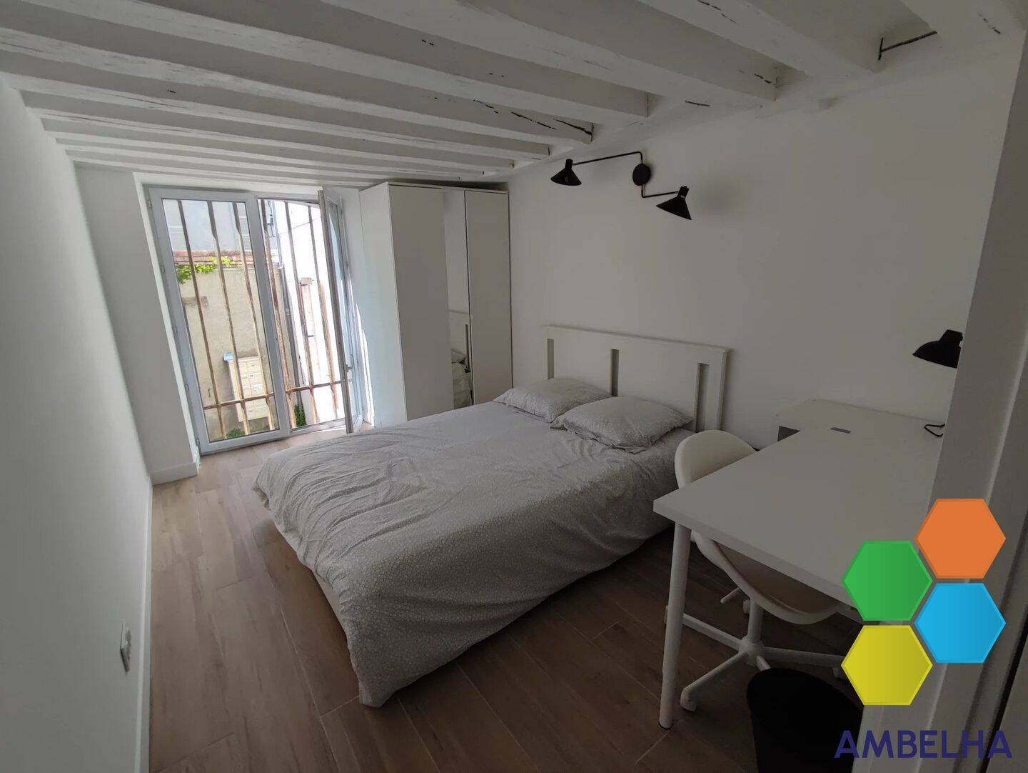 1 pièce 13 m² · à Orléans · 12,8 m² · 545 €
