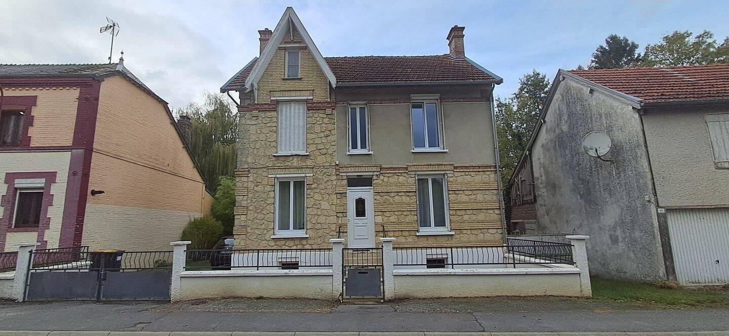 Maison 6 pièces 107 m² · à Saulces-Monclin · 107 m² · 155 000 €