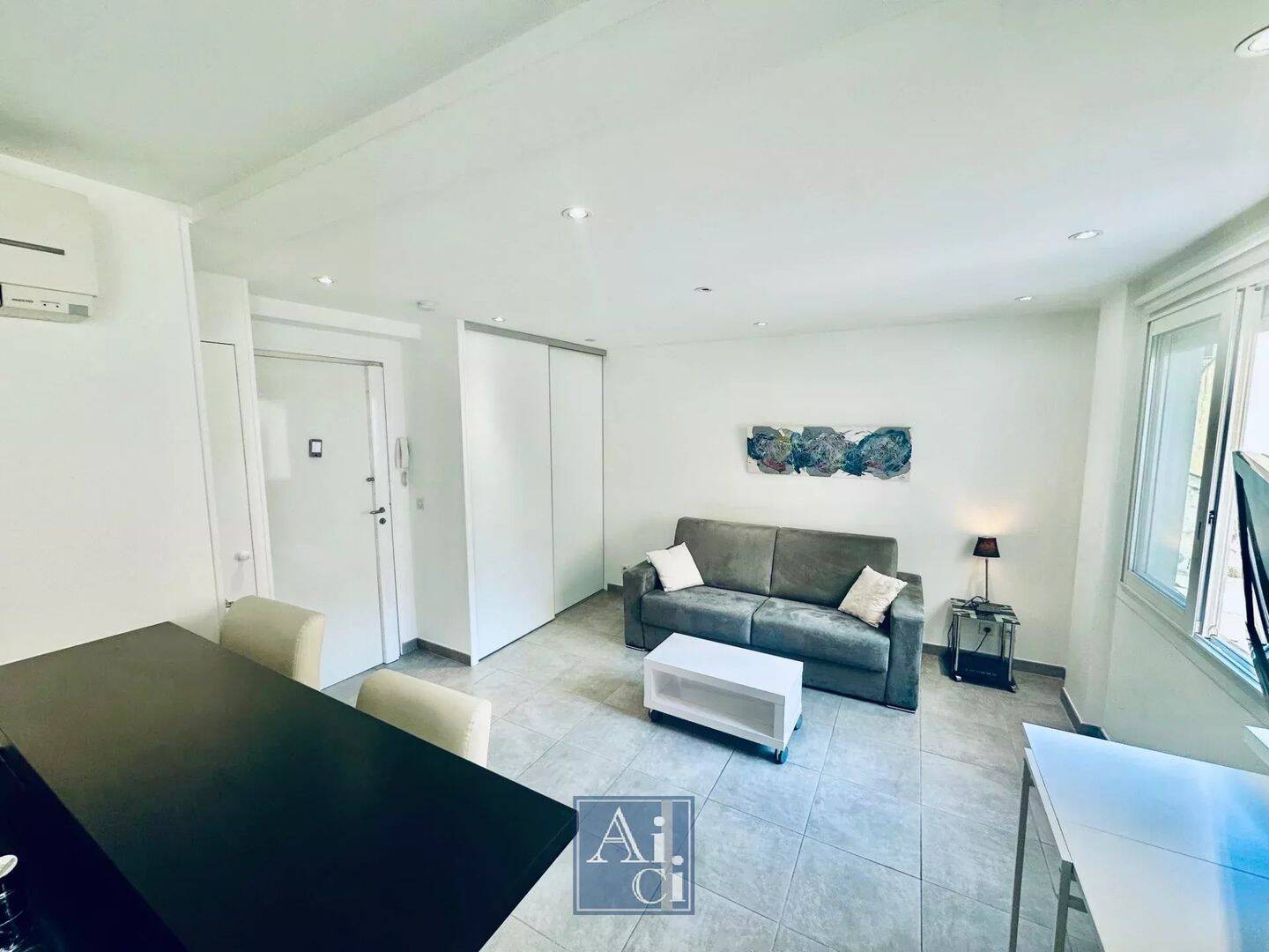 Appartement 1 pièce 22 m² · à Cannes · 22 m² · 800 €