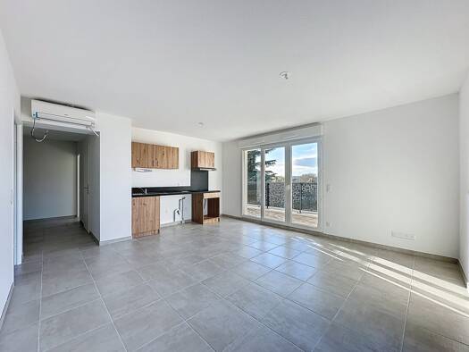 Appartement à vendre - neuf 270 000 € 3 pièces 2 chambres 60 m² dès le 31/03/2026 Reyran Fréjus 83600