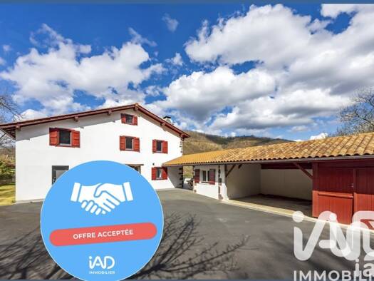 Maison à vendre 499 000 € 5 pièces 4 chambres 240 m² 3 173 m² de terrain Saint-Martin-d'Arrossa 64780