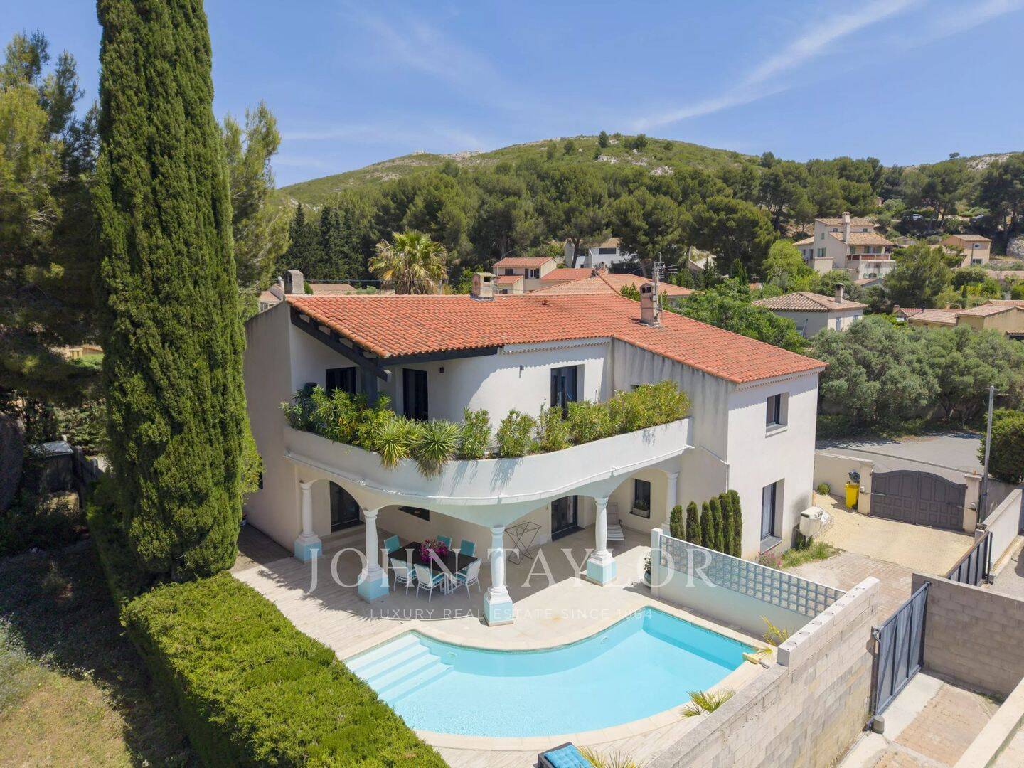 Maison 8 pièces 280 m² · à Le Rove · 280 m² · 1 370 000 €