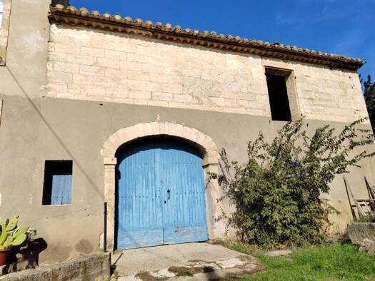 Maison à vendre 190 000 € 1 pièce 1 chambre 260 m² 450 m² de terrain Zone Nord Saint-Gilles 30800