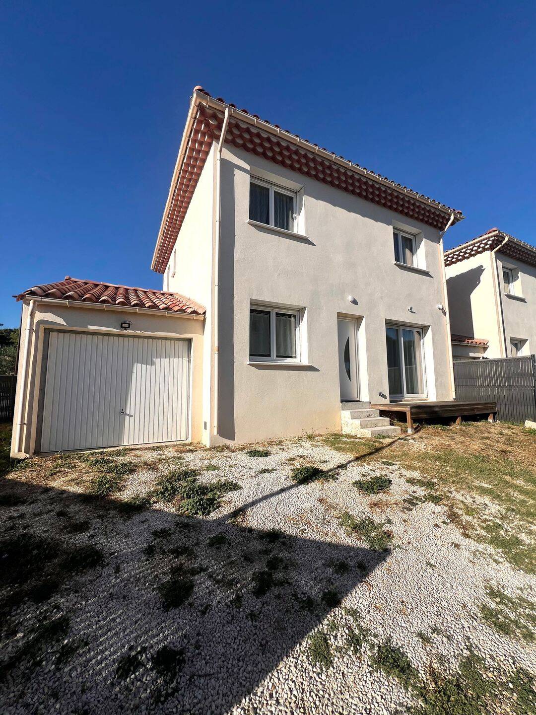 Maison 4 pièces 86 m² · à Laudun-l'Ardoise · 86 m² · 242 000 €