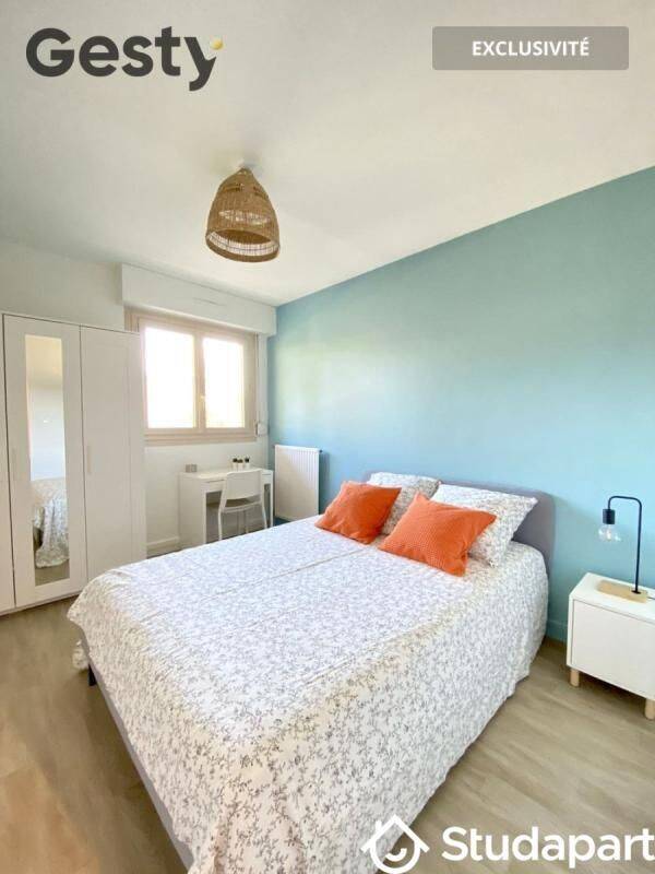 1 pièce 75 m² · à Rennes · 75 m² · 480 €