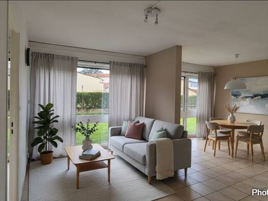 Appartement à vendre 80 000 € 3 pièces 2 chambres 61 m² RDC/6 Le Centre-Centre Ville Roanne 42300