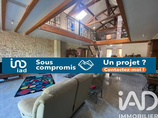 Maison à vendre 411 000 € 10 pièces 9 chambres 341 m² 39 856 m² de terrain Thouarsais-Bouildroux 85410