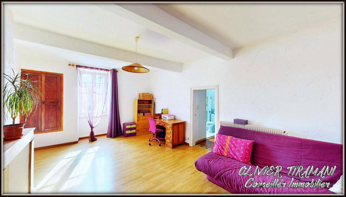 Maison 5 pièces 132 m² · à Pezens · 132 m² · 152 000 €