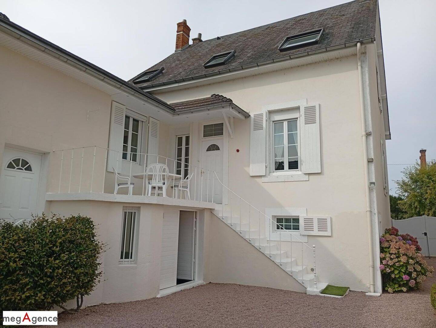 Maison 11 pièces 311 m² · à Varennes-sur-Allier · 311 m² · 350 000 €
