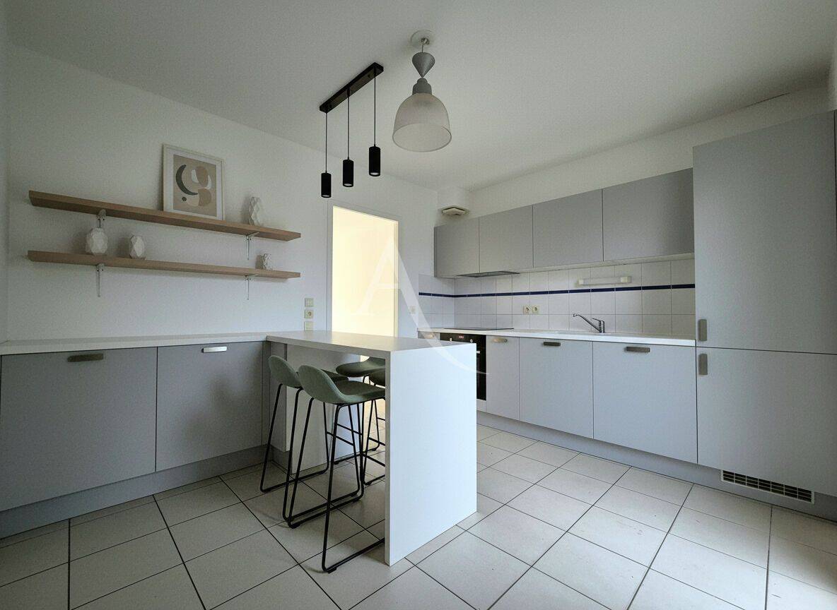 Maison 5 pièces 98 m² · à L'Houmeau · 98 m² · 305 000 €