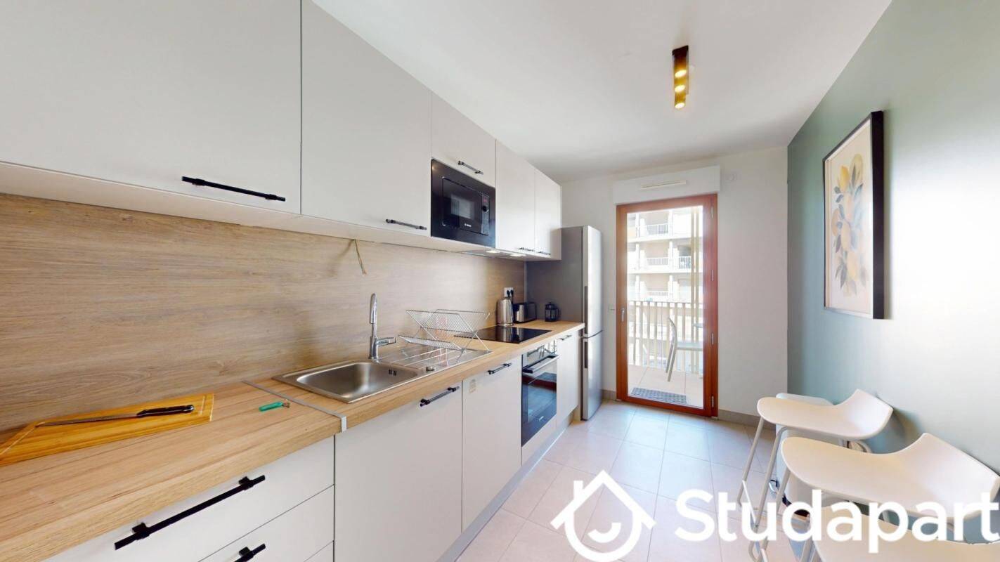 1 pièce 12 m² · à Saint-Ouen-sur-Seine · 12 m² · 830 €/mois
