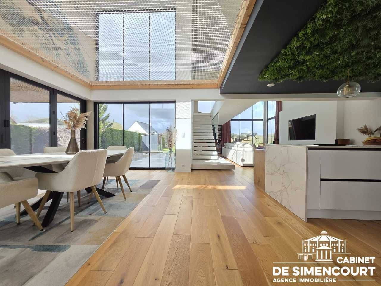 Maison 5 pièces 260 m² · à Vers-sur-Selle · 260 m² · 1 300 000 €
