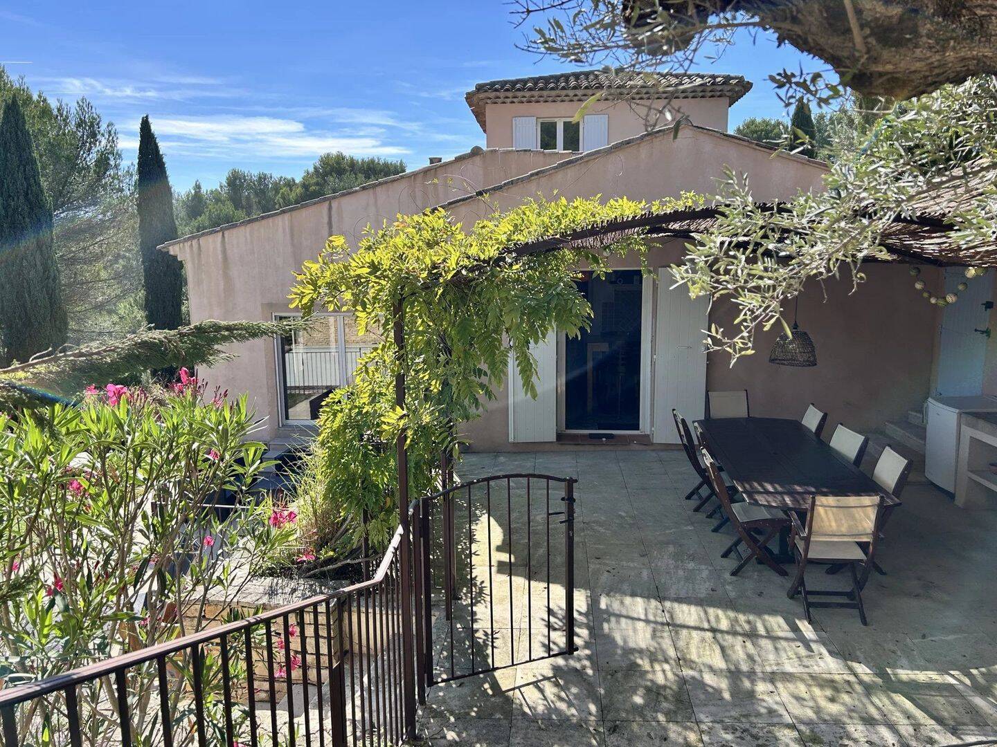 Maison 6 pièces 180 m² · à Mallemort · 180 m² · 1 102 500 €