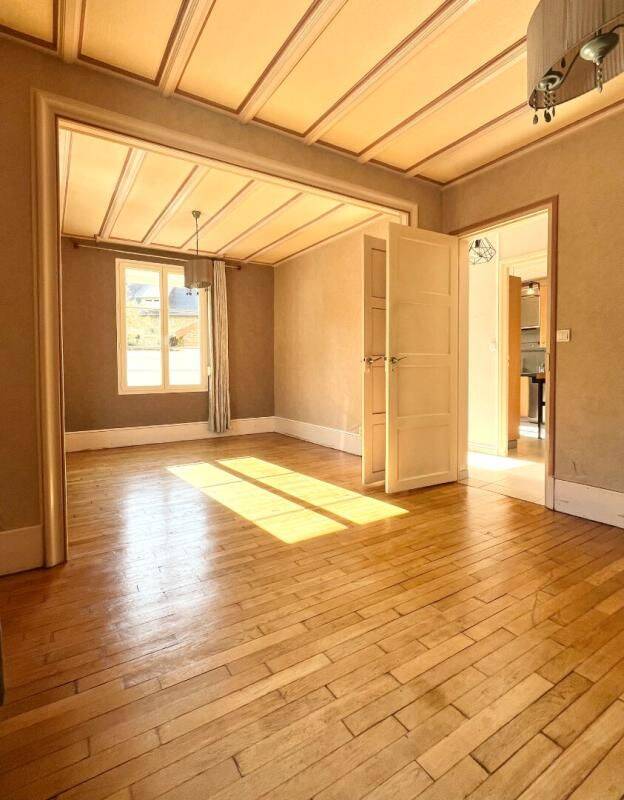 Maison 7 pièces 128 m² · à Noyon · 128 m² · 198 000 €