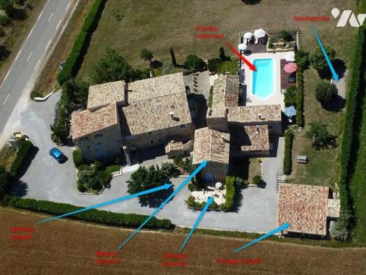 Maison à vendre 220 000 € 2 pièces 1 chambre 1 676 m² de terrain Banon 04150