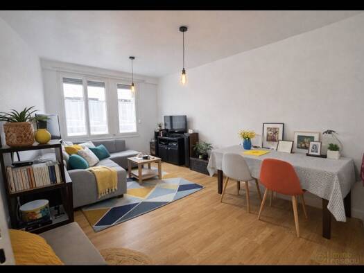 Appartement à vendre 87 000 € 3 pièces 2 chambres 60 m² RDC Rive Gauche Aubusson 23200