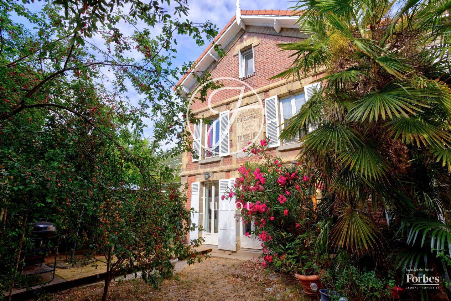 Maison 6 pièces 143 m² · à Croissy-sur-Seine · 143,4 m² · 1 155 000 €