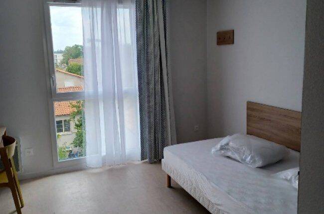 Appartement 1 pièce 19 m² · à Poitiers · 19 m² · 710 €