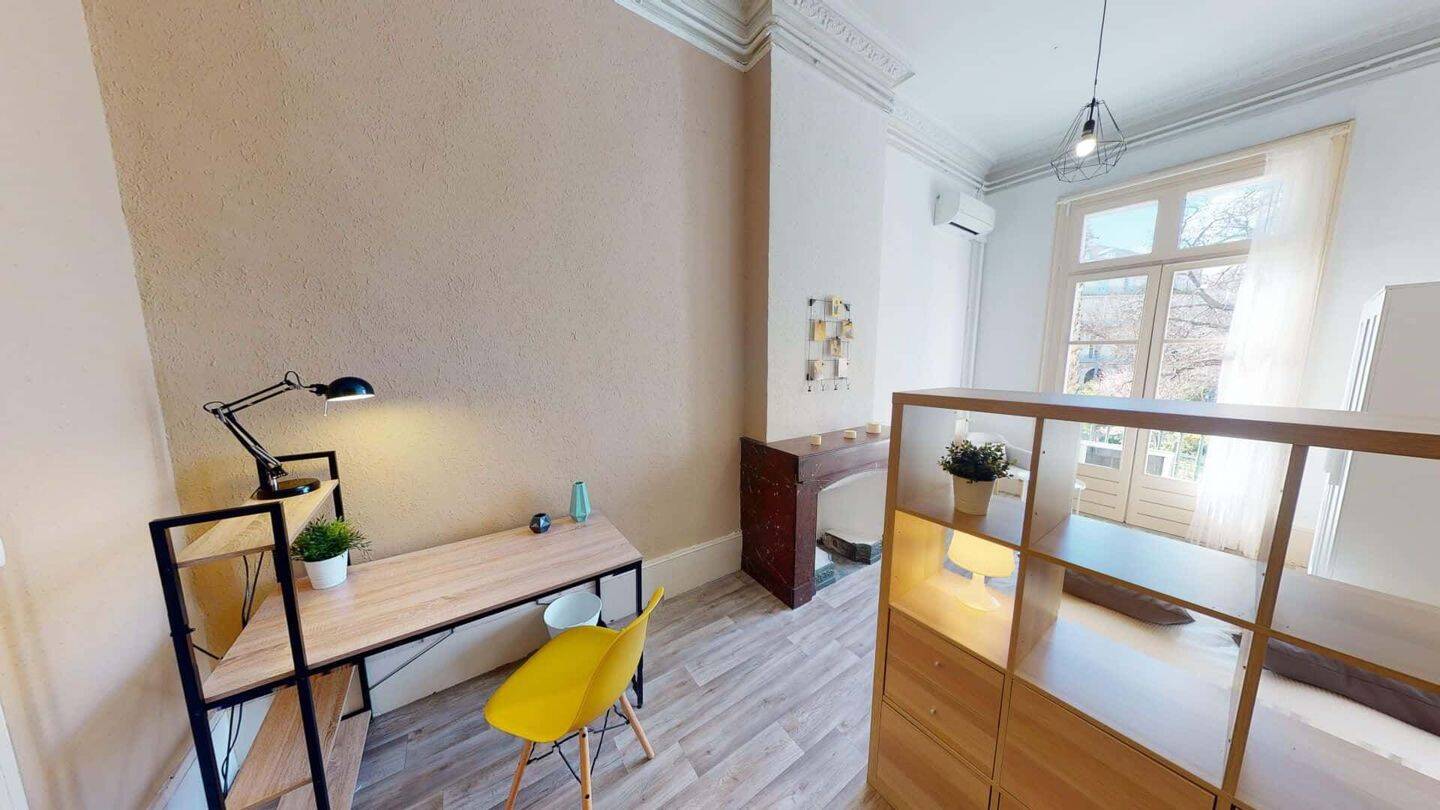 Chambre dans le 29 rue Maguelone - Colocation — 4