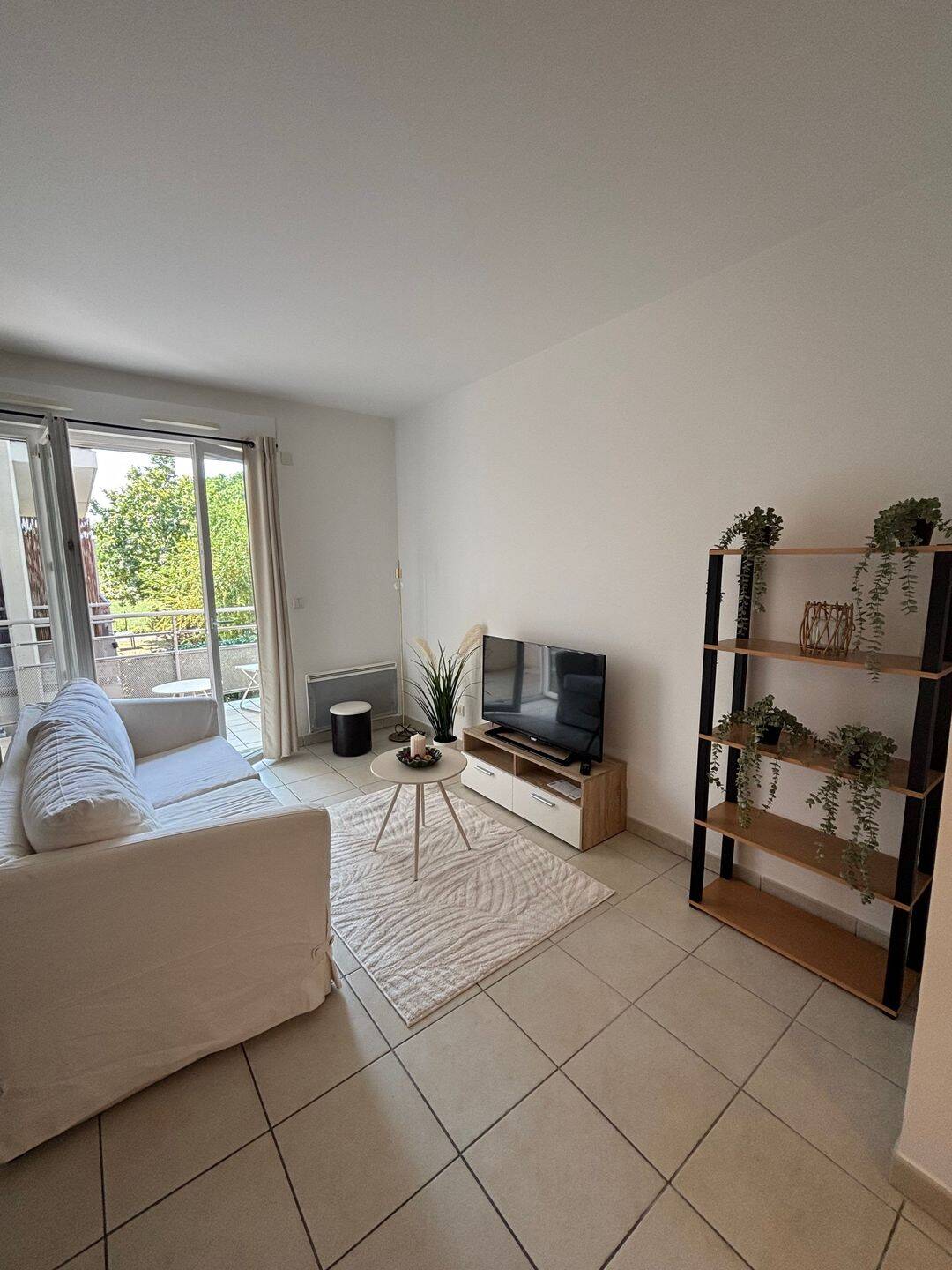 Appartement 1 pièce 30 m² · à Veigy-Foncenex · 30 m² · 1 350 €
