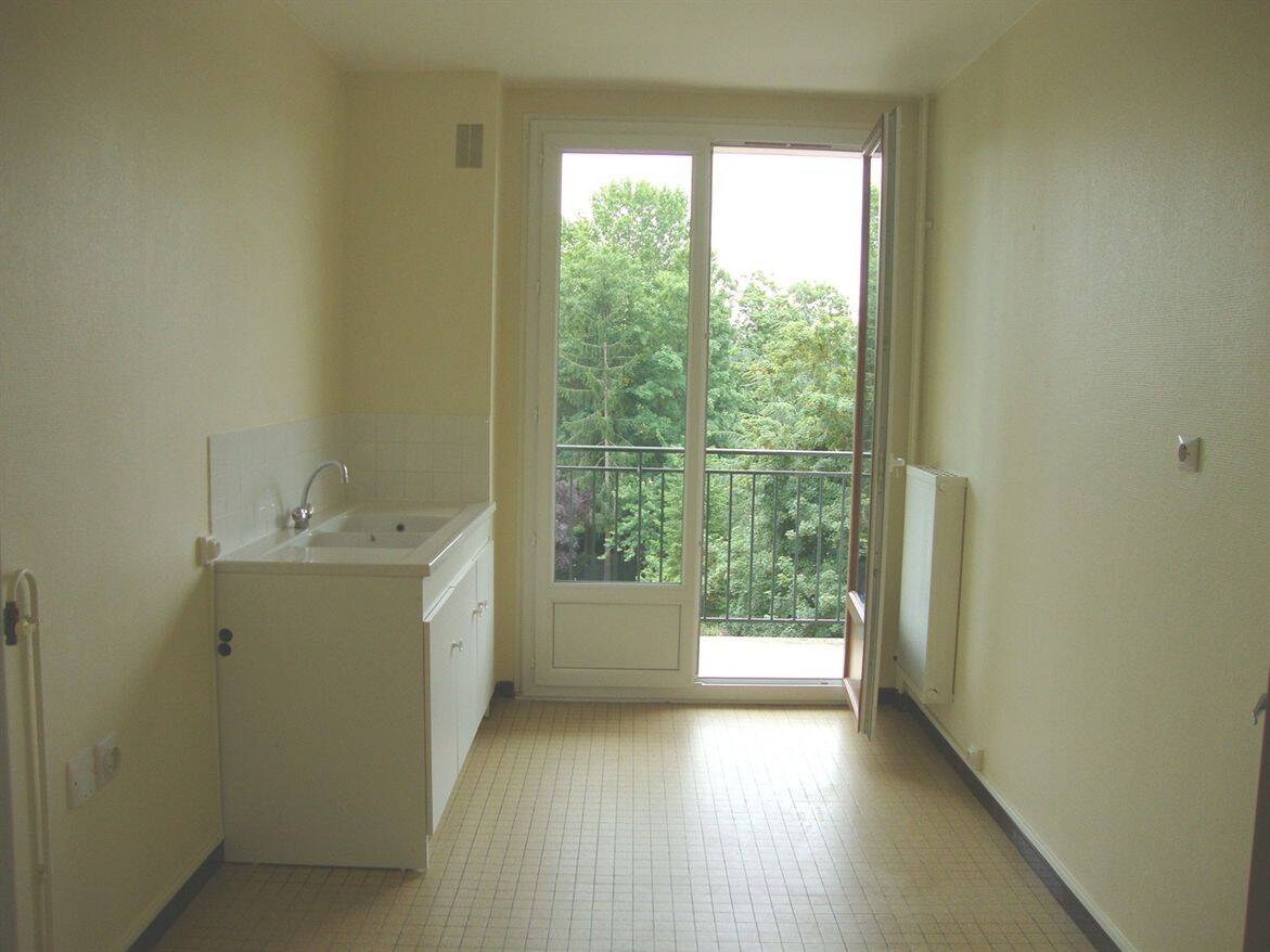Appartement 2 pièces 50 m² · à Auxerre · 50,4 m² · 575 €