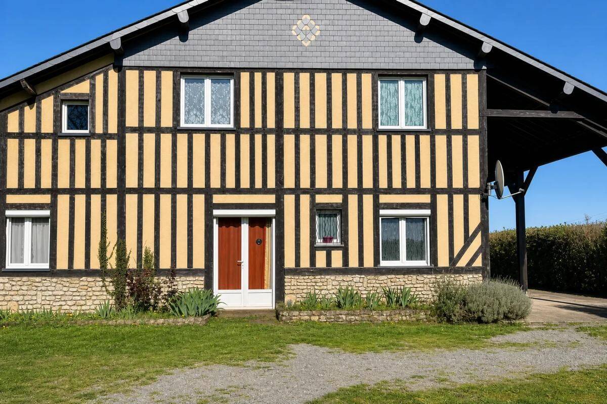 Maison 10 pièces 360 m² · à Valorbiquet · 360 m² · 485 000 €