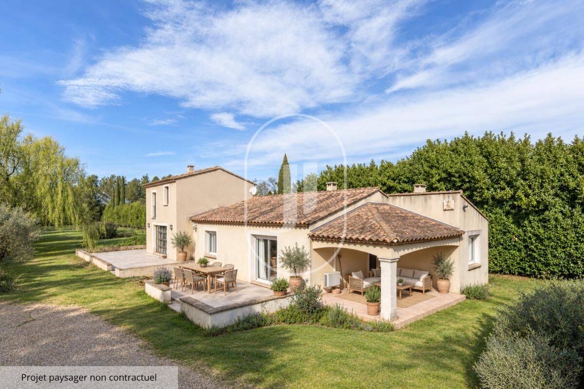 Maison 5 pièces 157 m² · à Tarascon · 157 m² · 480 000 €