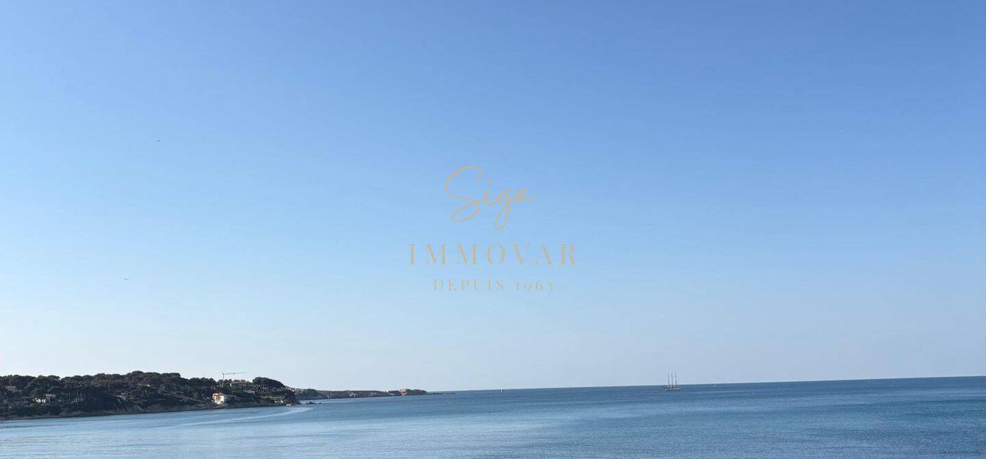 Maison 7 pièces 220 m² · à Sanary-sur-Mer · 220 m² · 3 000 000 €