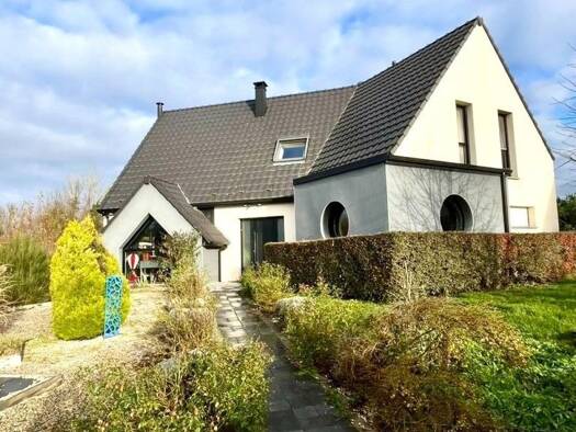 Maison à vendre 495 360 € 8 pièces 4 chambres 191 m² 8 000 m² de terrain Frévin-Capelle 62690
