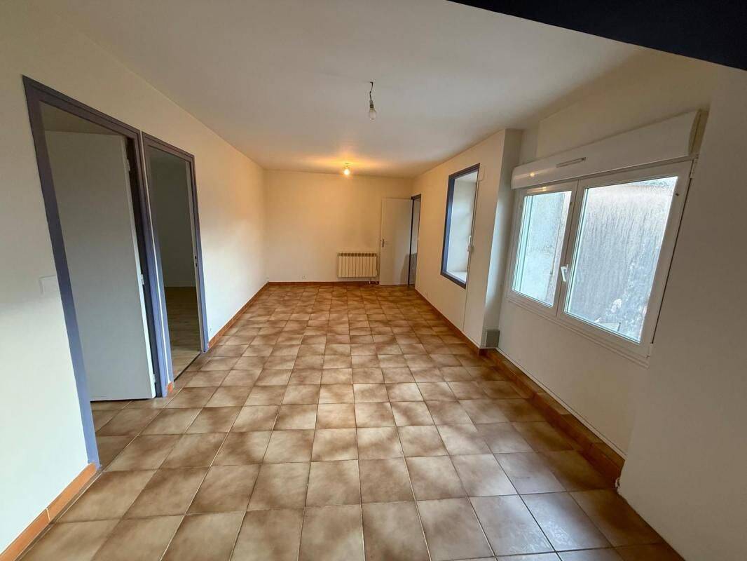 Appartement 3 pièces 76 m² · à Dompierre-sur-Mer · 75,9 m² · 927 €/mois