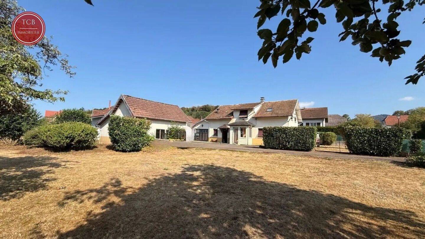 Maison 6 pièces 128 m² · à Étueffont · 127,6 m² · 196 000 €