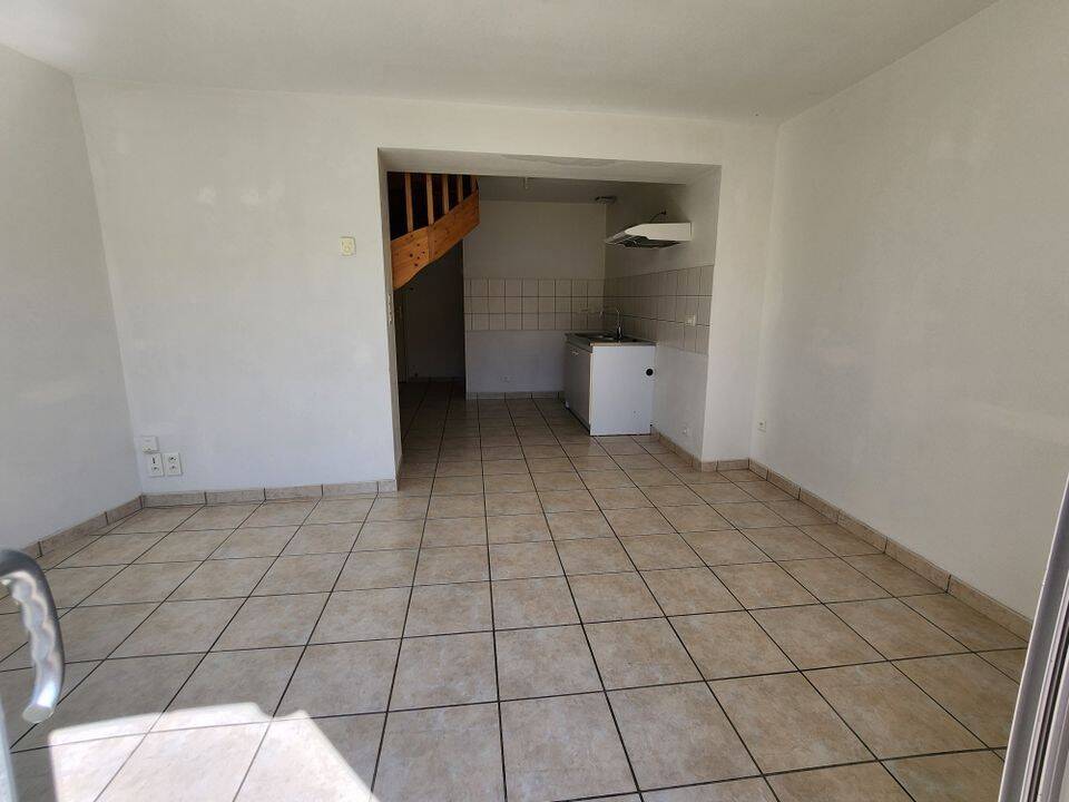 Maison 3 pièces 80 m² · à Lacapelle-Marival · 80 m² · 730 €